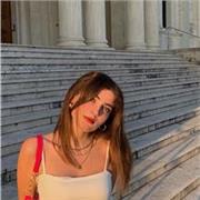 Ciao a tutti! Offro ripetizioni private per bambini e ragazzi di elementari, medie e liceo. Sono laureata in lettere moderne con indirizzo cinema, quindi la mia specializzazione sono le materie umanistiche. Posso seguire ragazzi di elementari e medie come